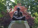 Gándhího socha v Londýne má byť symbol priateľstva s Indiou