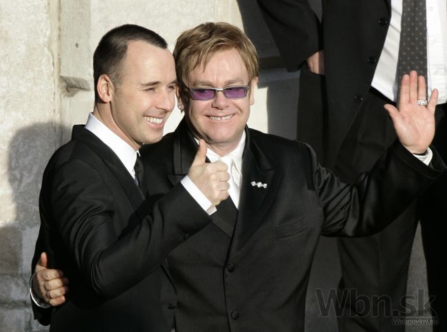 Elton John vyzval na bojkot Dolce & Gabbana