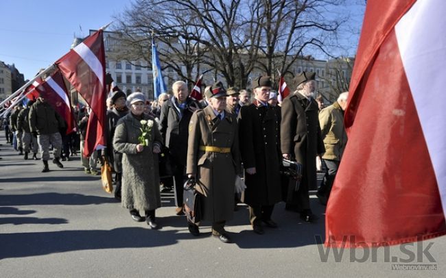 Asi tisíc Lotyšov vzdalo úctu legionárom Wafen-SS