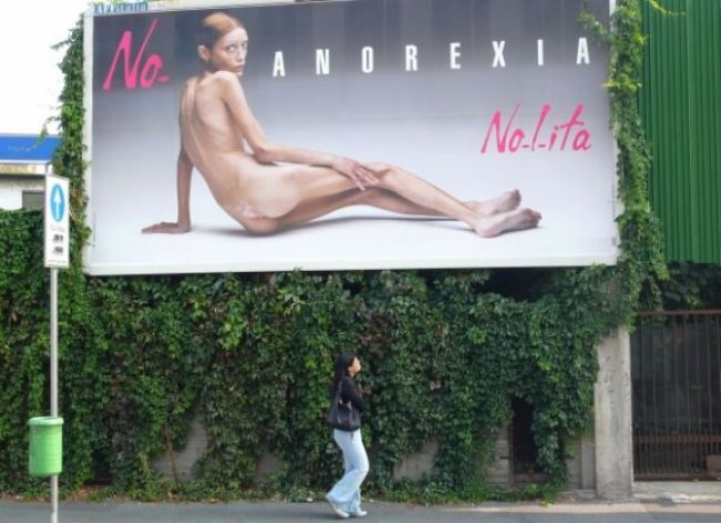 Vo Francúzsku chcú zakázať reklamu s anorektickými modelkami