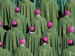 Austrálskeho arcibiskupa obvinili. Mal kryť pedofilných kňazov