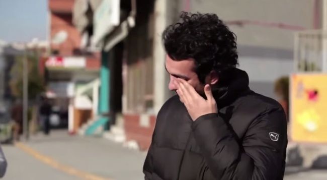 Video: Dojali nepočujúceho k slzám