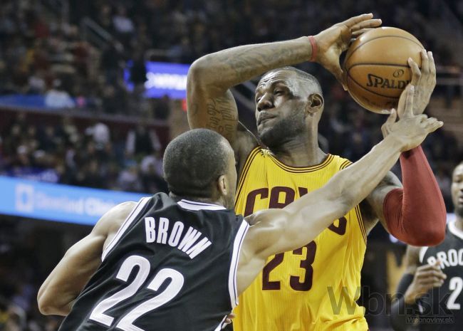 Video: Cleveland valcuje súperov, líder NBA vyhral šláger