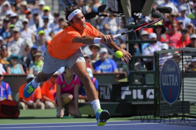 Video: Djokovič a Federer sa pobijú o titul v Indian Wells