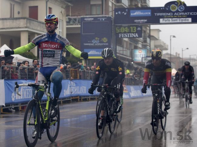 Video: Slávnu klasiku poznačili pády, Sagan bojoval o triumf