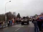 Video: Na príchod amerického konvoja čakali tisíce Čechov