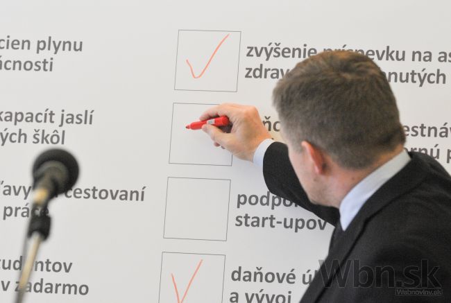 Fico si odškrtol ďalší bod, podporil prax stredoškolákov