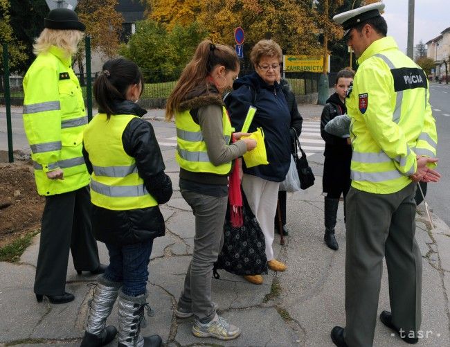 Polícia počas sviatkov v pozore: Nezabudnite na reflexné prvky!