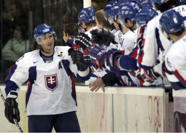 Strelec zlatéhéo gólu Bondra chce upratať slovenský hokej