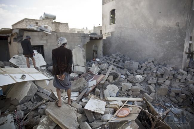 Video: Nálet netrafil základňu v Jemene, zabil celú rodinu