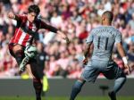 Video: V boji o záchranu získalo Burnley bod, Sunderland tri