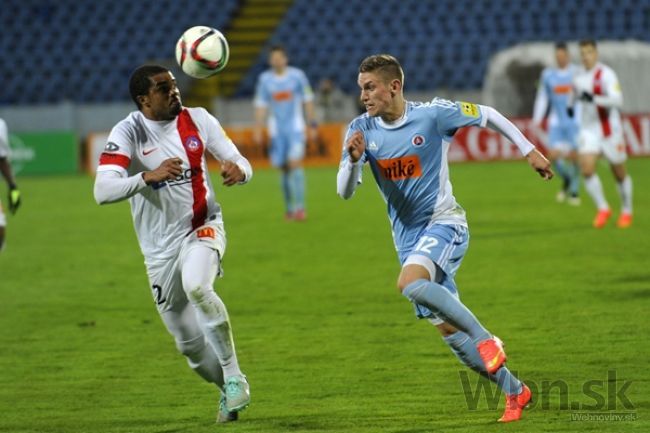 Trenčín ostáva na čele ligy, zdolal Slovan na jeho trávniku
