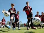 Prípravkárov AC Miláno mali rasisticky urážať, oznámil klub