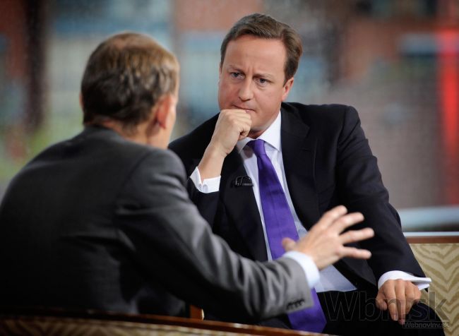 Cameron podľa Blaira ženie Britániu do ekonomického chaosu