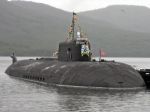Ruskú jadrovú ponorku zachvátil požiar, snažia sa ho uhasiť