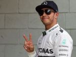 Hamilton má čas, podpis novej zmluvy s Mercedesom ho netlačí