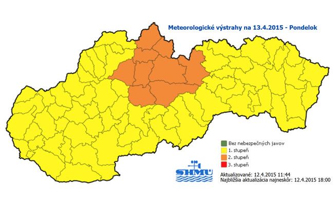 SHMÚ: Varuje pred víchricou v severných okresoch Slovenska