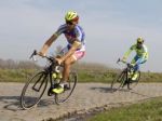 Video: Peklo severu ovládol Degenkolb, Sagan odhodil bicykel