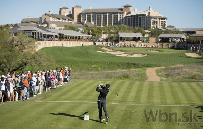 Mladík Spieth sa vyrovnal Woodsovi, rekordmi ovládol Masters