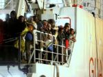 V mori sa utopili stovky migrantov, utekali z Líbye