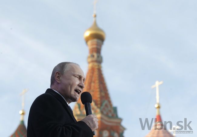 Putin obvinil USA za neúčasť lídrov na oslavách v Moskve