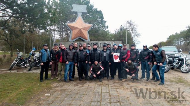 Noční vlci spriaznení s Putinom dostanú od Berlína stopku