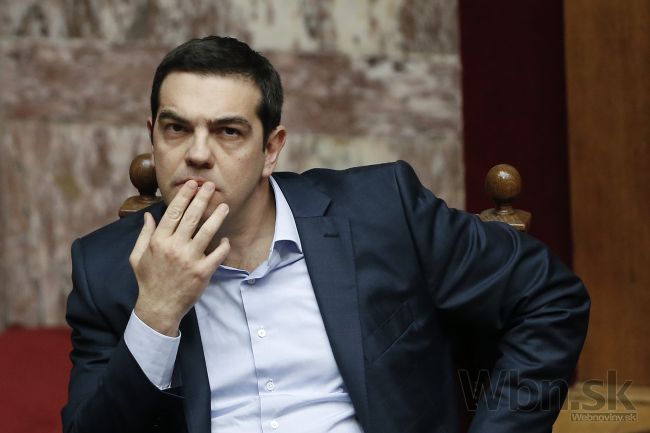 Gréci sú pod tlakom, sťahujú peniaze z verejného sektora