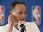 Koučom sezóny v NBA sa stal Mike Budenholzer z Atlanty Hawks