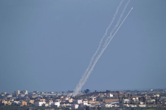 Južné územie Izraela zasiahla palestínska raketa