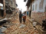 Zemetrasenie v Nepále neprežilo viac ako 4000 ľudí