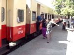 Video: Divoké nastupovanie do vlaku