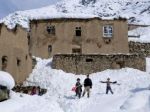 V Afganistane zabíjala lavína, hlásia desiatky mŕtvych
