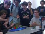 Video: Rubikovu kocku zloží za 5,25 sekúnd