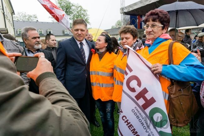 Fico oslavoval s odborármi v Žiline, rečnil o vyšších mzdách