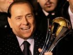 Berlusconi rokuje o predaji AC Milána, nevie čo s väčšinou