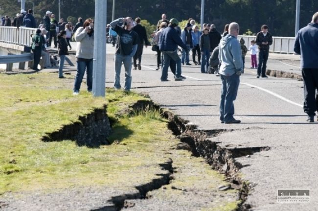 Nový Zéland zasiahlo silné zemetrasenie, turistov evakuovali