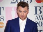 Sam Smith zrušil ďalšie koncerty, má zdravotné problémy