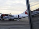 Českému lietadlu sa pokazil motor, viezlo desiatky ľudí