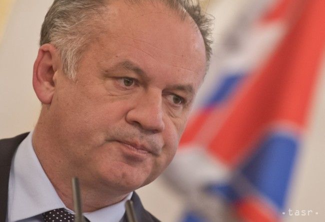 Andrej Kiska zapáli Sviečky vďaky na hroboch vojakov