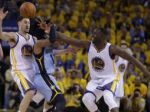 Video: Hviezdy z Washingtonu a Golden State prvýkrát zakopli