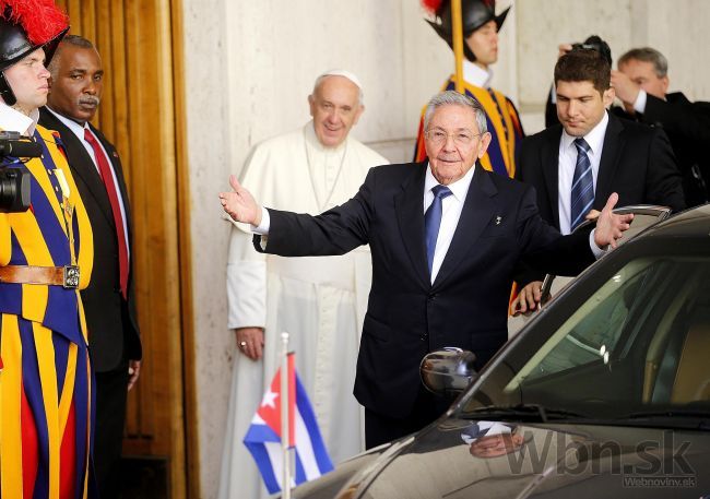 Castro zvažuje návrat k cirkvi, očaril ho pápež