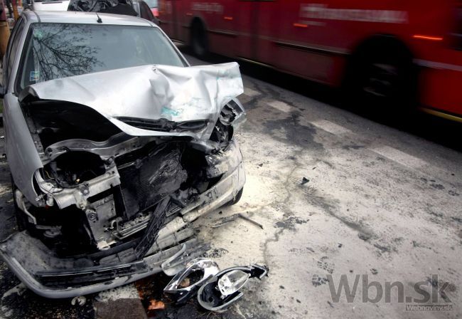 V Bratislave sa stala tragická nehoda, vodička je mŕtva