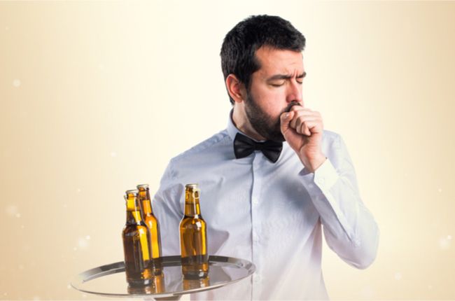 Astmatický záchvat môžete dostať aj z piva. Tvrdý alkohol naopak pomáha 