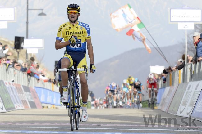 Contador sa obliekol do ružového, v Apeninách vyhral Polanc