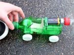 Video: Ako si z fľaše vyrobiť autíčko na baterky