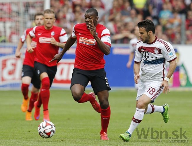Video: Freiburg porazil Bayern po 19 rokoch, Guédé asistoval
