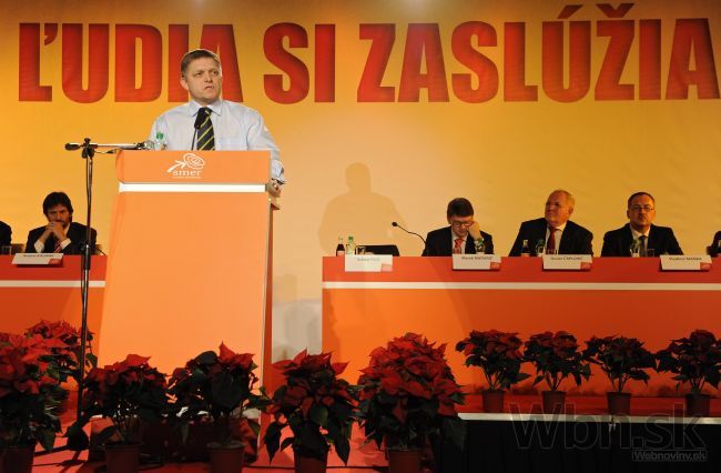 Smer zabojuje o voliča lacnejšími autobusmi i nižšou DPH