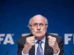 Blatter bude mať o súpera menej, Van Praag podporí princa
