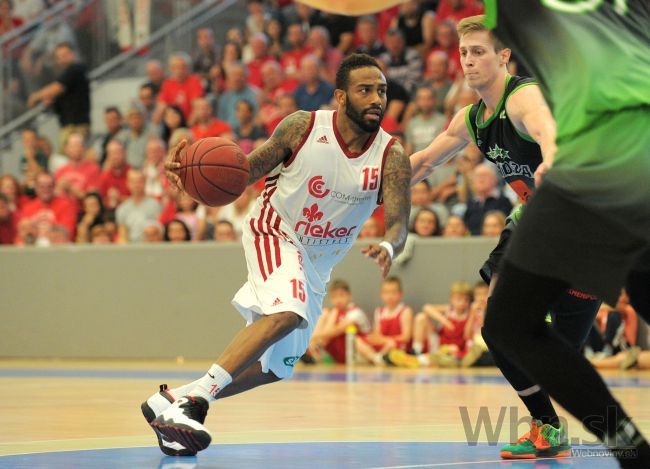 Američan Bannister ovládol slovenskú basketbalovú ligu
