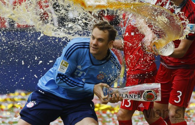 Brankár Neuer prepísal históriu bundesligy, pokoril Kahna
